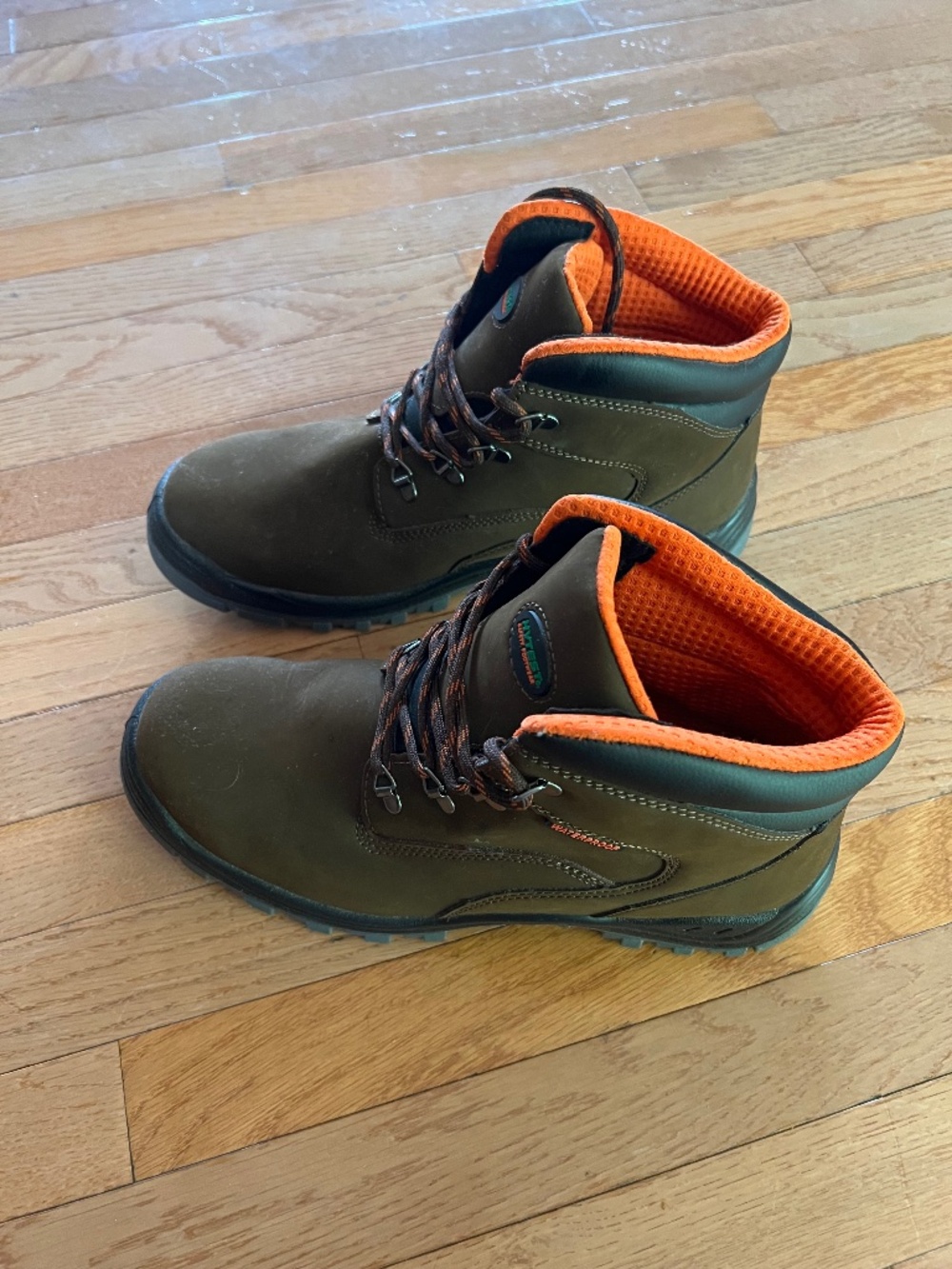 New Hytest men’s boots 12W